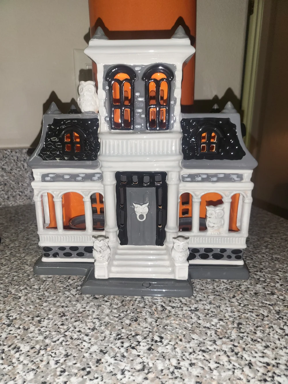 Bath & Body Works 2014 Gothic Owl Haunted House Luminary New In Box
